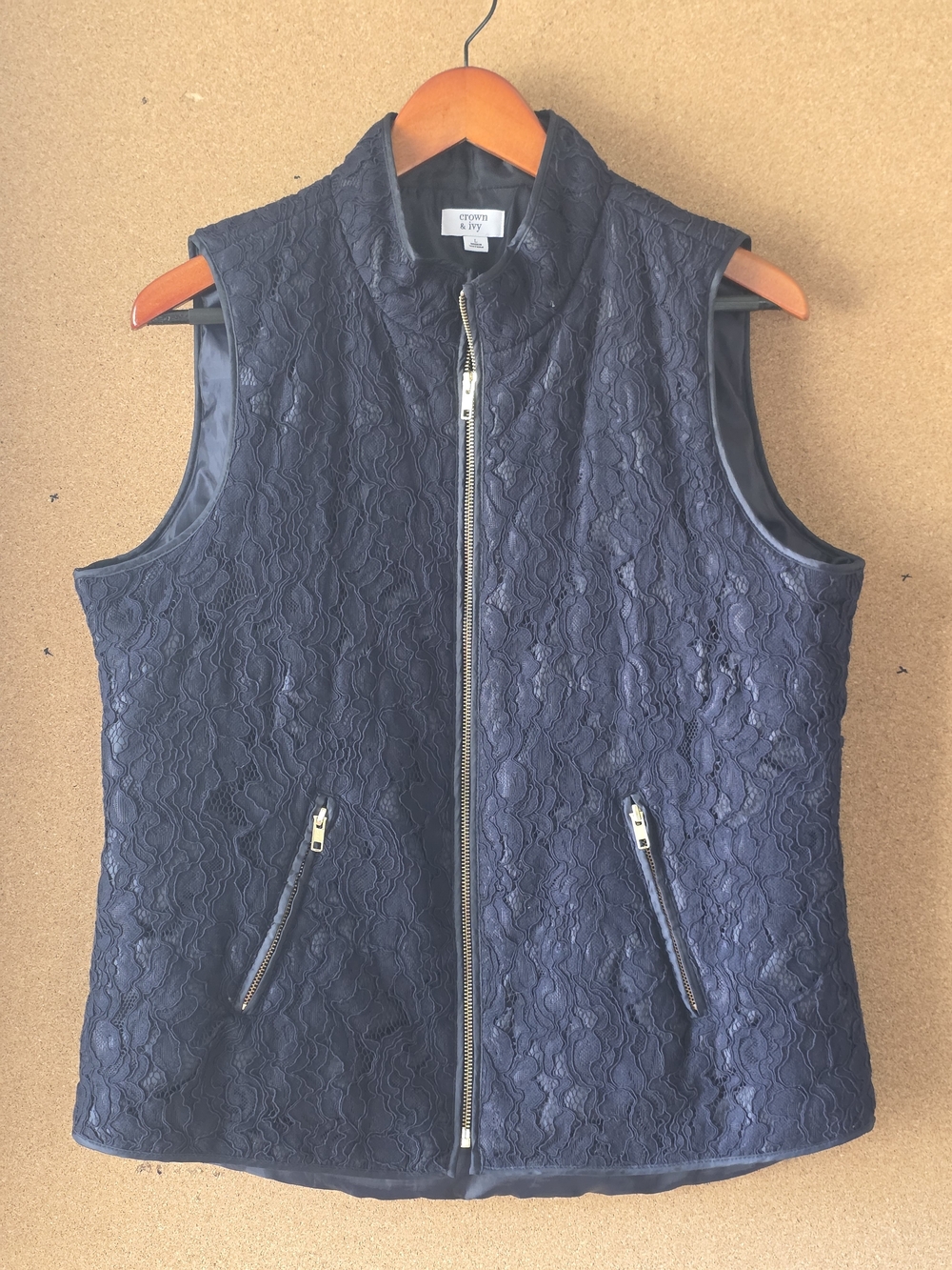 Crown & Ivy Navy Blue Lace Puffer Vest Women's Size Lg Zip Front Transitional